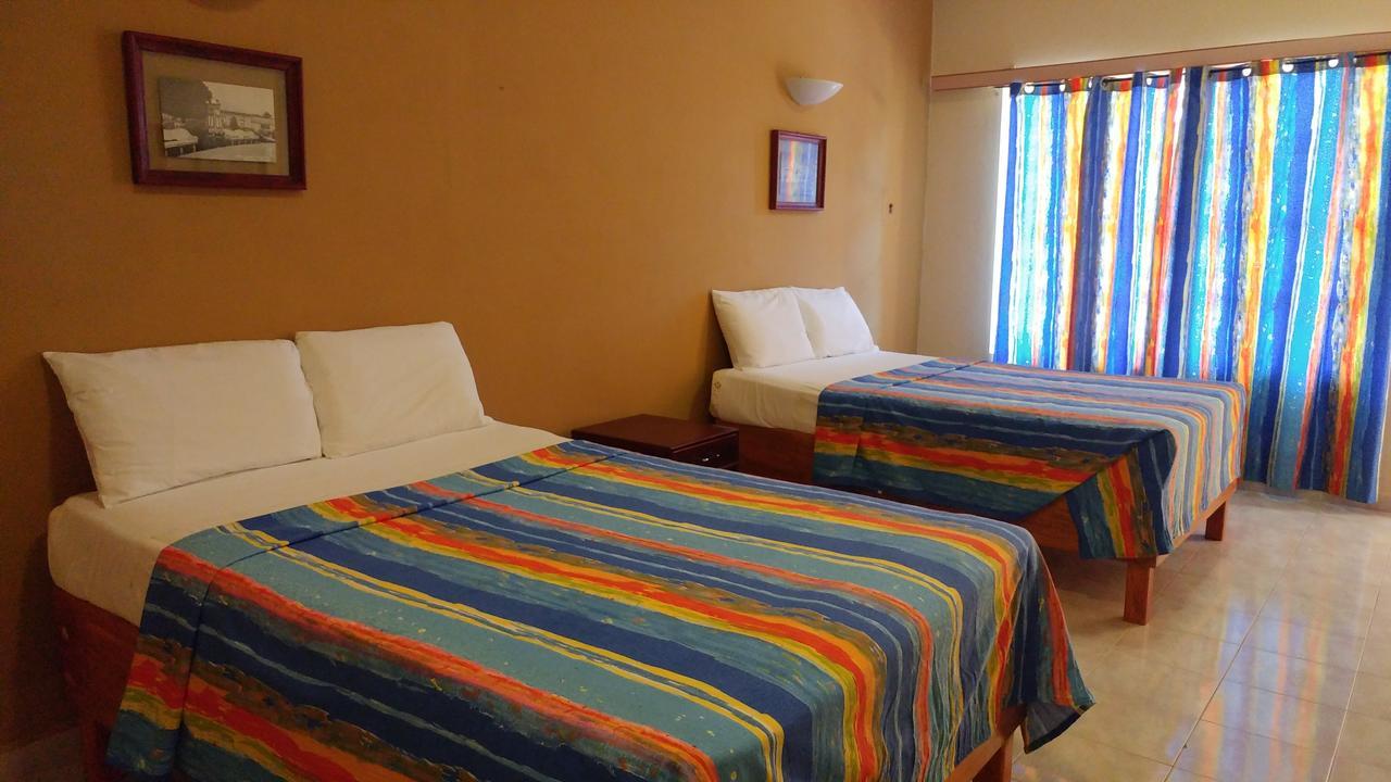 Sun Suites Косумел Екстериор снимка