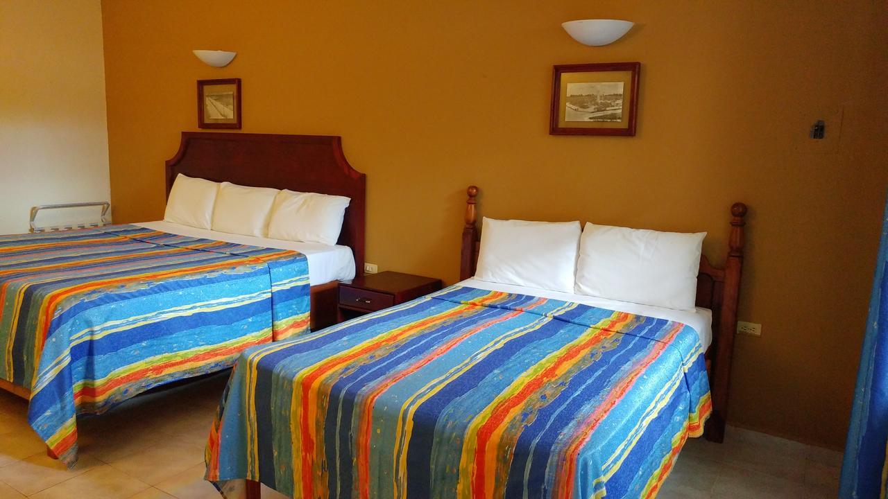 Sun Suites Косумел Екстериор снимка