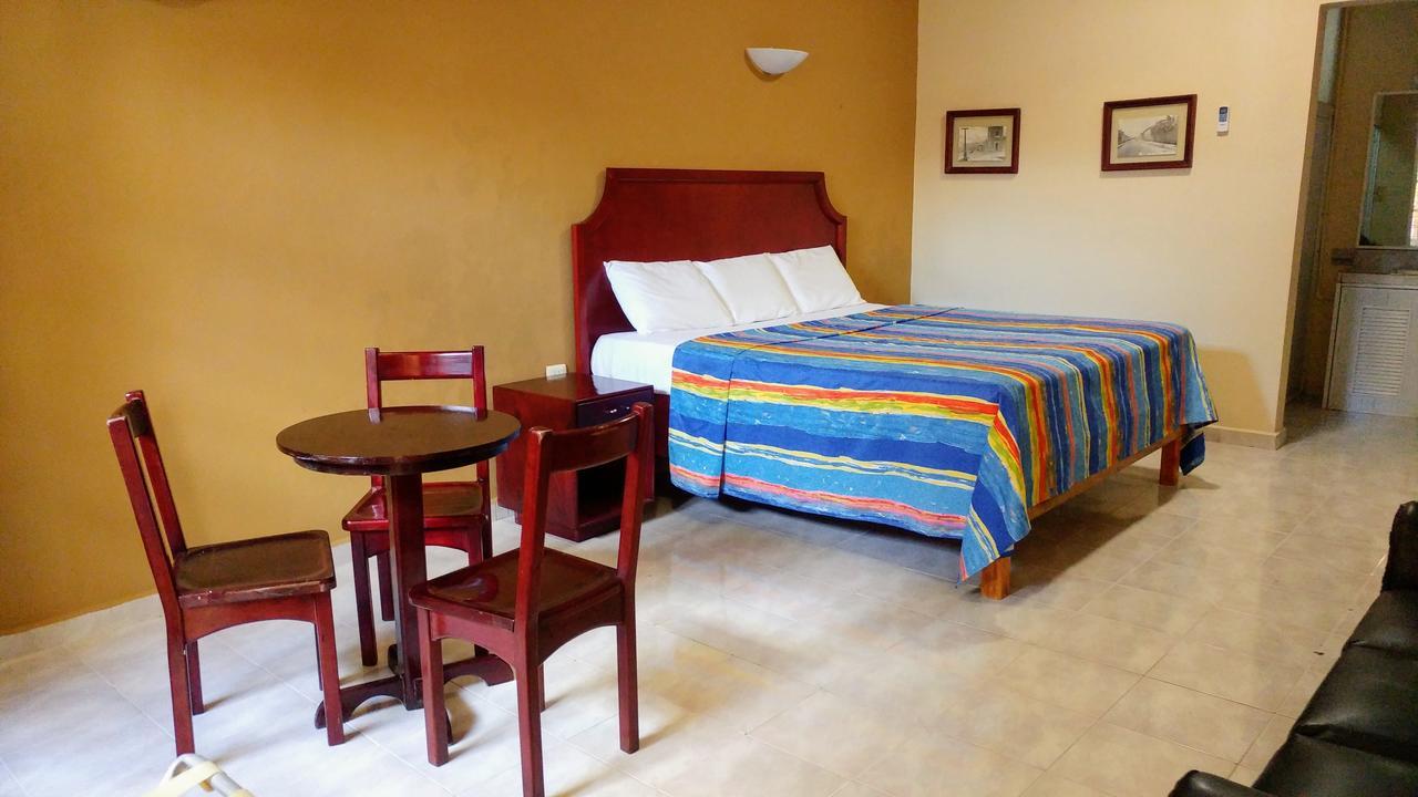 Sun Suites Косумел Екстериор снимка