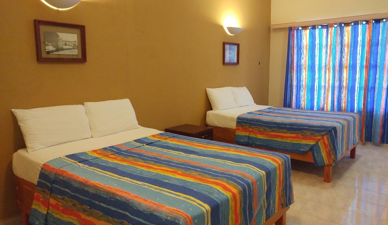 Sun Suites Косумел Екстериор снимка